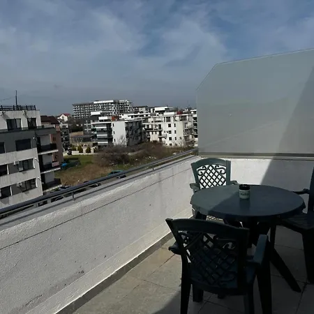 Mnt Vibes Residence- Near Azimuth Lägenhet